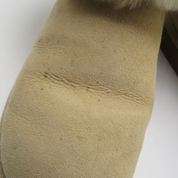 UGG Bailey Button II size: 6 - Picture 4 of 7